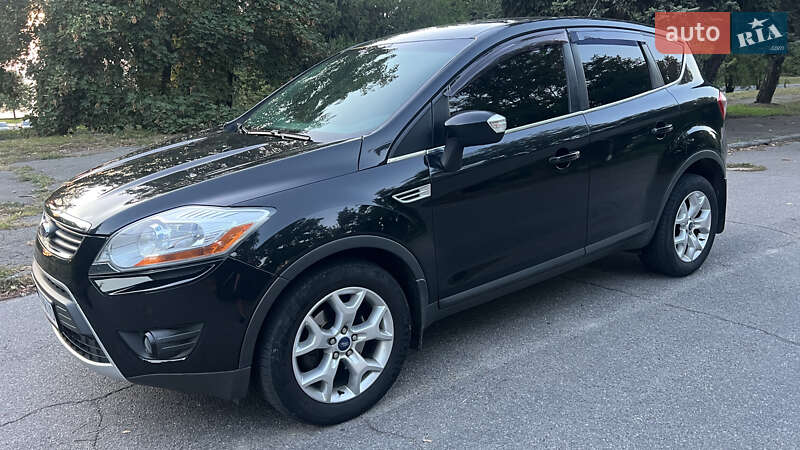 Позашляховик / Кросовер Ford Kuga 2012 в Світловодську
