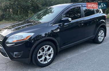 Внедорожник / Кроссовер Ford Kuga 2012 в 
