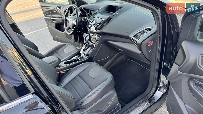 Внедорожник / Кроссовер Ford Kuga 2014 в Тернополе