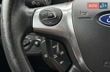 Внедорожник / Кроссовер Ford Kuga 2013 в 