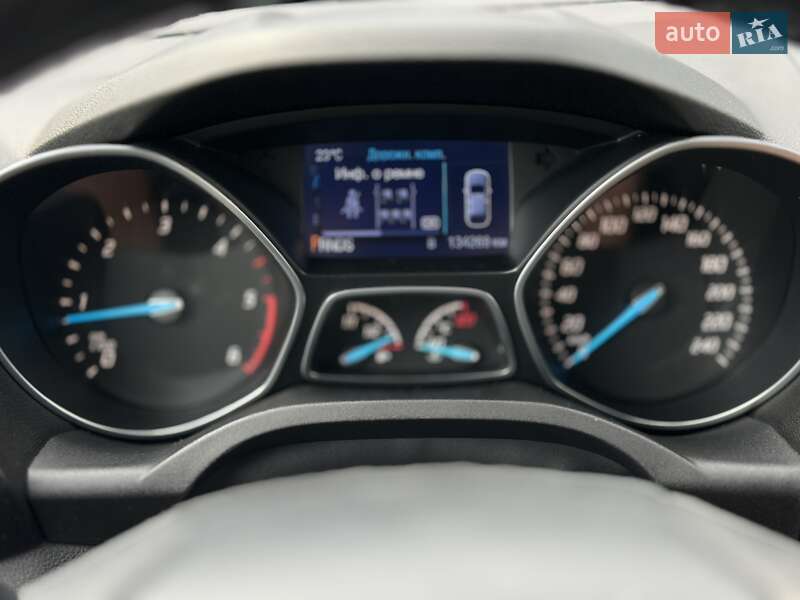 Позашляховик / Кросовер Ford Kuga 2013 в Чернівцях
