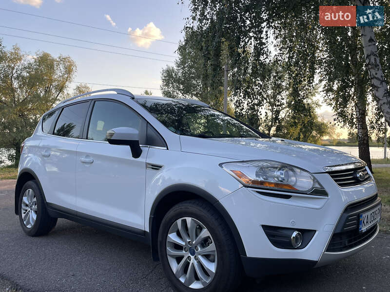 Внедорожник / Кроссовер Ford Kuga 2011 в Киеве