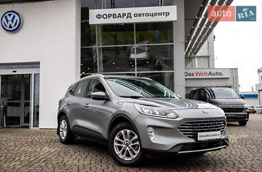 Внедорожник / Кроссовер Ford Kuga 2020 в 