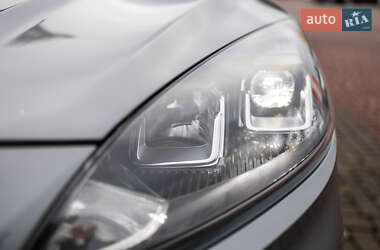 Внедорожник / Кроссовер Ford Kuga 2020 в 