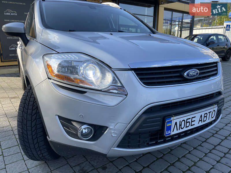 Внедорожник / Кроссовер Ford Kuga 2011 в 