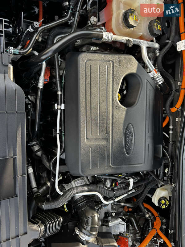 Внедорожник / Кроссовер Ford Kuga 2021 в Бродах