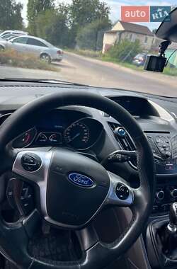 Внедорожник / Кроссовер Ford Kuga 2016 в 