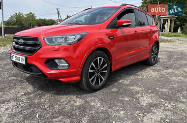 Позашляховик / Кросовер Ford Kuga 2018 в Калуші