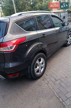 Внедорожник / Кроссовер Ford Kuga 2015 в 