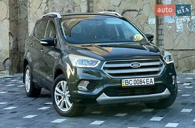 Внедорожник / Кроссовер Ford Kuga 2017 в 