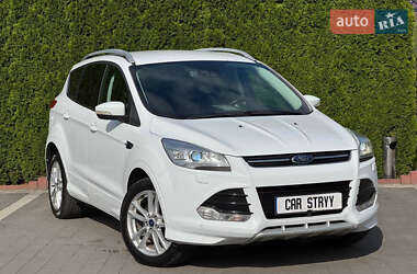 Внедорожник / Кроссовер Ford Kuga 2016 в 