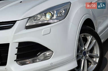 Внедорожник / Кроссовер Ford Kuga 2016 в 