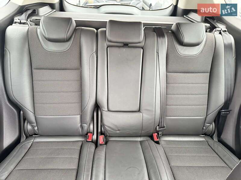 Внедорожник / Кроссовер Ford Kuga 2015 в Луцке