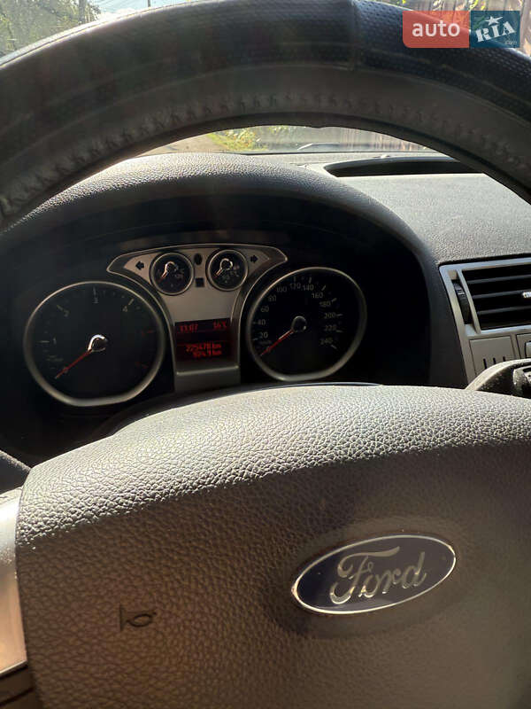 Позашляховик / Кросовер Ford Kuga 2009 в Житомирі