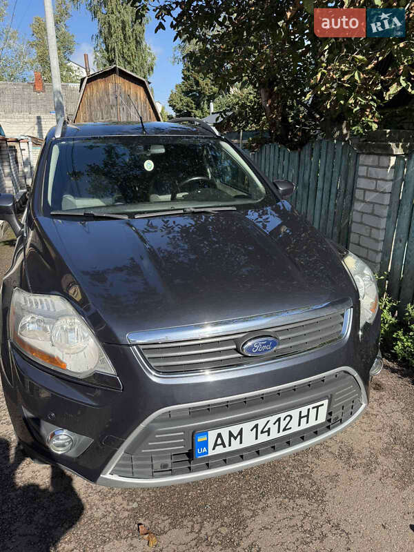 Внедорожник / Кроссовер Ford Kuga 2009 в 