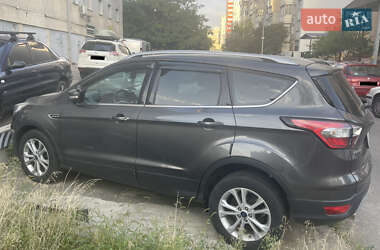 Внедорожник / Кроссовер Ford Kuga 2019 в 