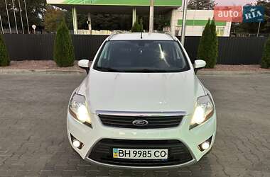 Внедорожник / Кроссовер Ford Kuga 2010 в 