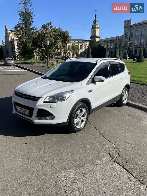 Внедорожник / Кроссовер Ford Kuga 2016 в Киеве