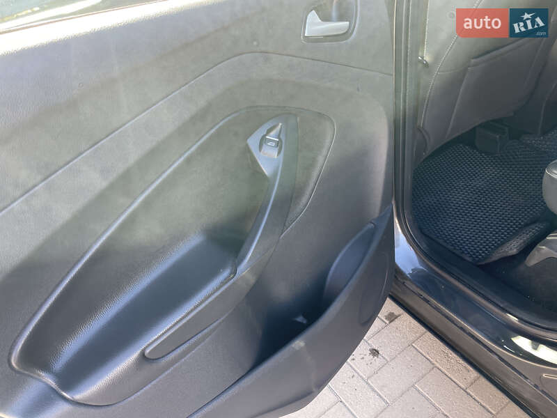 Позашляховик / Кросовер Ford Kuga 2019 в Шепетівці