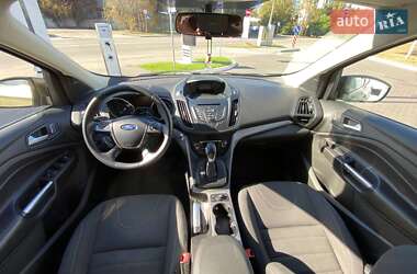 Внедорожник / Кроссовер Ford Kuga 2013 в 