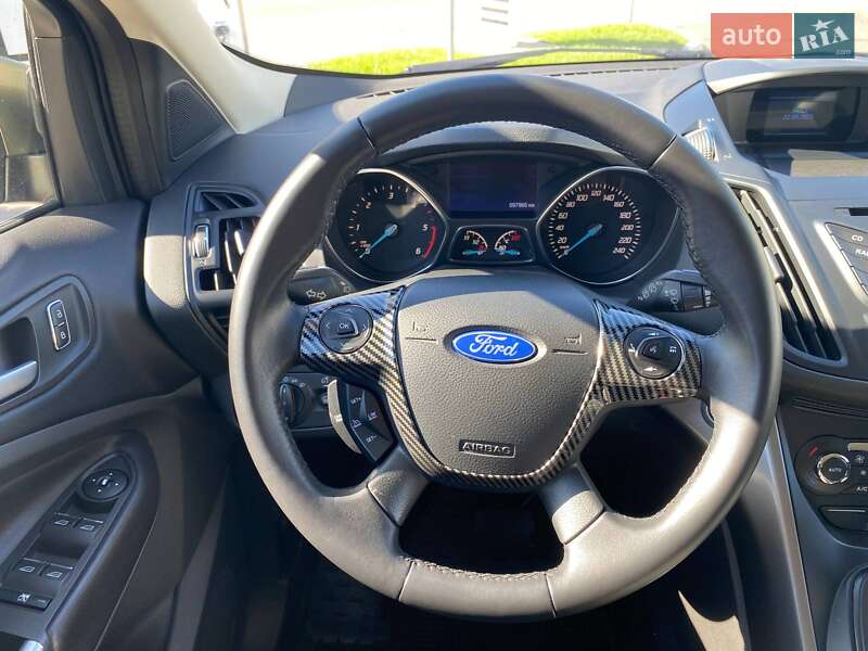 Внедорожник / Кроссовер Ford Kuga 2013 в Киеве