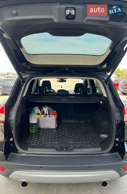 Внедорожник / Кроссовер Ford Kuga 2013 в 