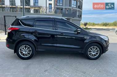 Внедорожник / Кроссовер Ford Kuga 2013 в 