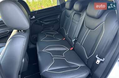 Внедорожник / Кроссовер Ford Kuga 2011 в 