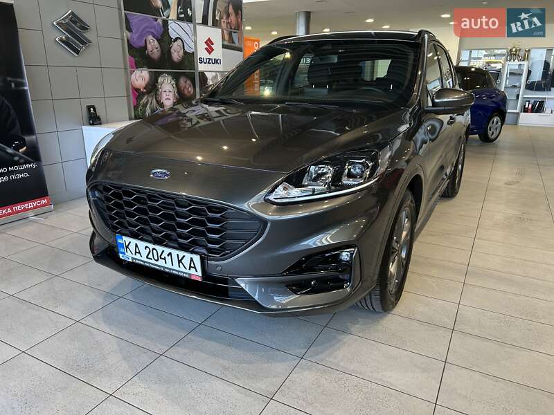 Внедорожник / Кроссовер Ford Kuga 2022 в 