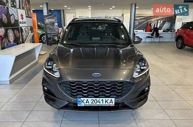 Внедорожник / Кроссовер Ford Kuga 2022 в 