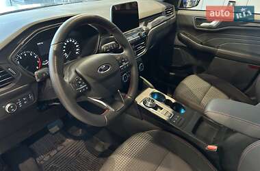 Внедорожник / Кроссовер Ford Kuga 2022 в 