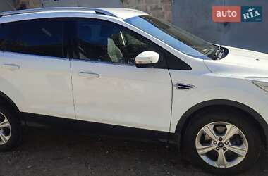 Внедорожник / Кроссовер Ford Kuga 2016 в 