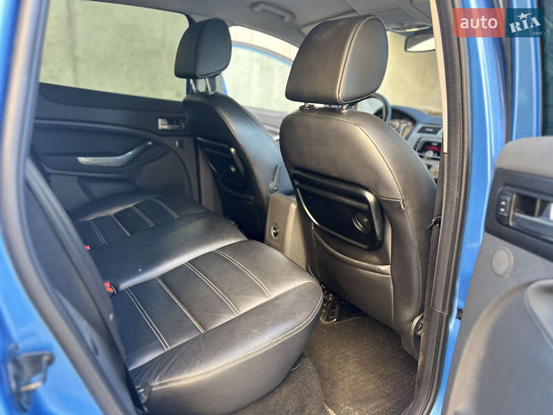 Позашляховик / Кросовер Ford Kuga 2010 в Києві фото 18 Позашляховик / Кросовер Ford Kuga 2010 в Києві