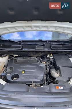 Внедорожник / Кроссовер Ford Kuga 2010 в 