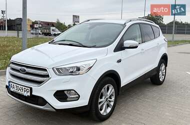 Внедорожник / Кроссовер Ford Kuga 2019 в 