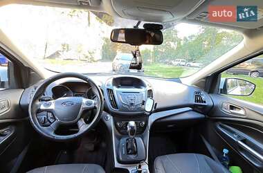 Внедорожник / Кроссовер Ford Kuga 2013 в 