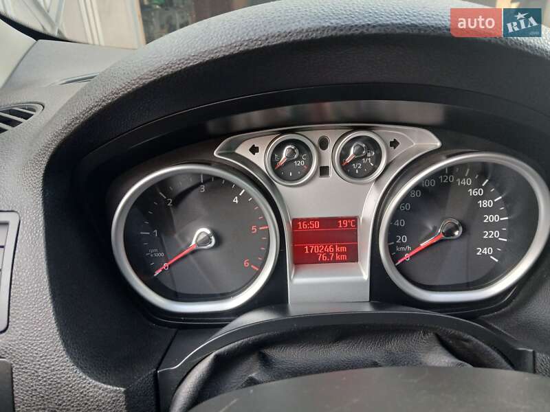 Позашляховик / Кросовер Ford Kuga 2010 в Краснограді