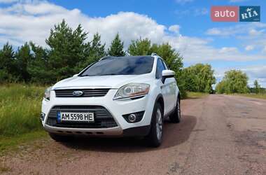 Внедорожник / Кроссовер Ford Kuga 2010 в 