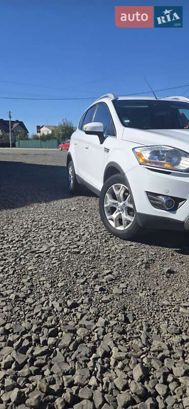 Позашляховик / Кросовер Ford Kuga 2010 в Луцьку