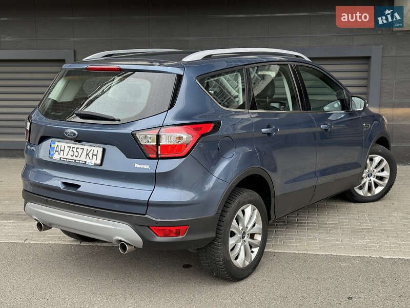 Внедорожник / Кроссовер Ford Kuga 2019 в Киеве