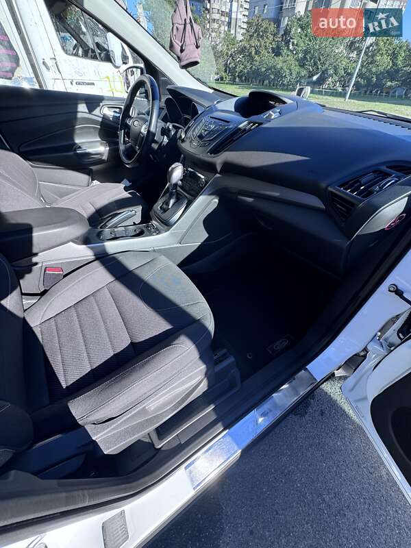 Внедорожник / Кроссовер Ford Kuga 2013 в Киеве