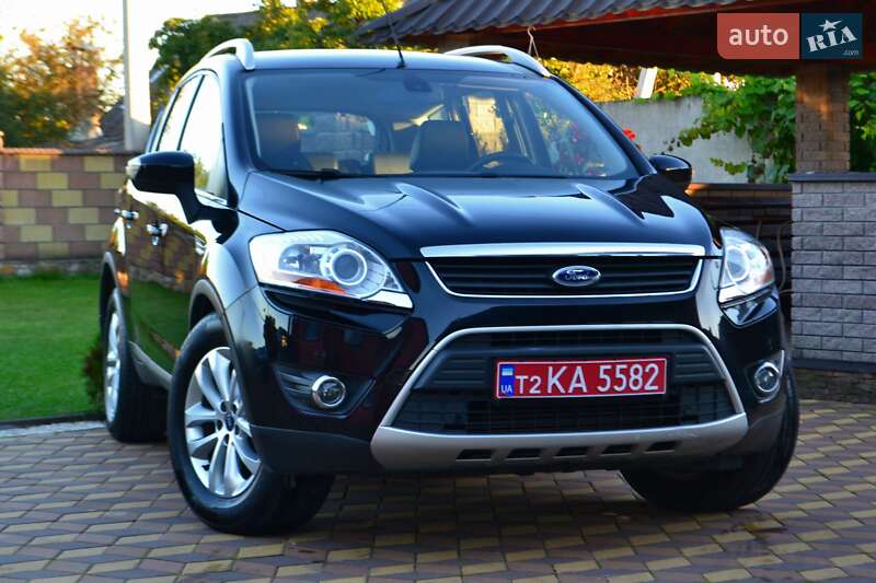 Внедорожник / Кроссовер Ford Kuga 2009 в Сарнах