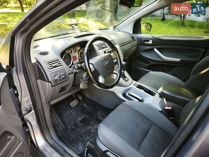 Внедорожник / Кроссовер Ford Kuga 2012 в Киеве