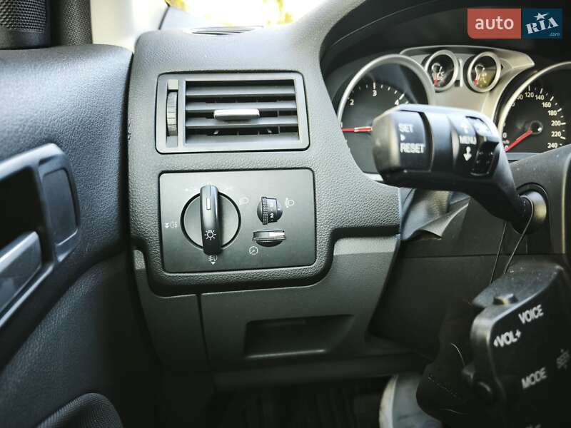 Внедорожник / Кроссовер Ford Kuga 2012 в Киеве