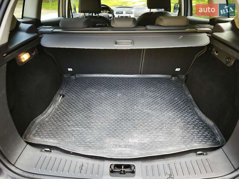 Внедорожник / Кроссовер Ford Kuga 2012 в Киеве