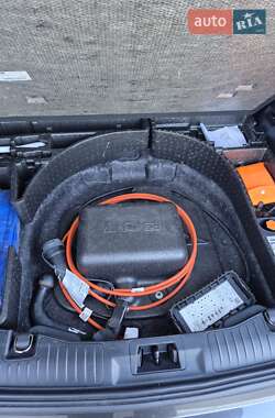 Внедорожник / Кроссовер Ford Kuga 2022 в 