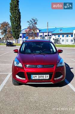 Внедорожник / Кроссовер Ford Kuga 2016 в 