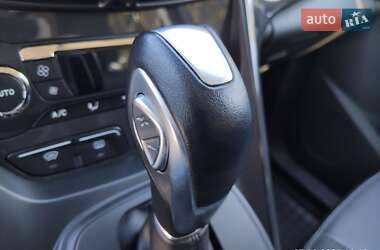 Внедорожник / Кроссовер Ford Kuga 2016 в 