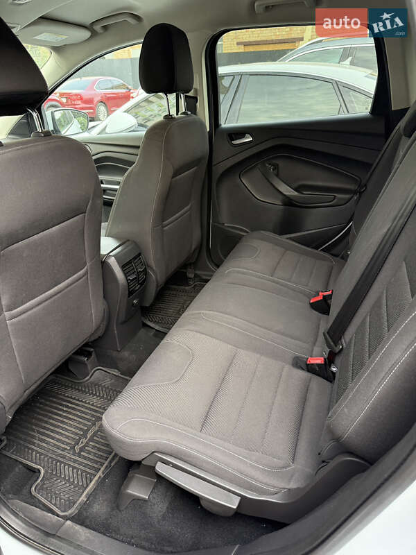 Внедорожник / Кроссовер Ford Kuga 2013 в Киеве