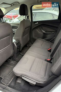 Внедорожник / Кроссовер Ford Kuga 2013 в 